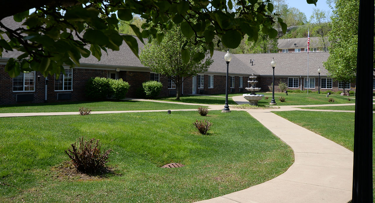 Cedar Court Courtyard